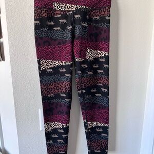 Women's Animal Print Leggings - Black and Pink